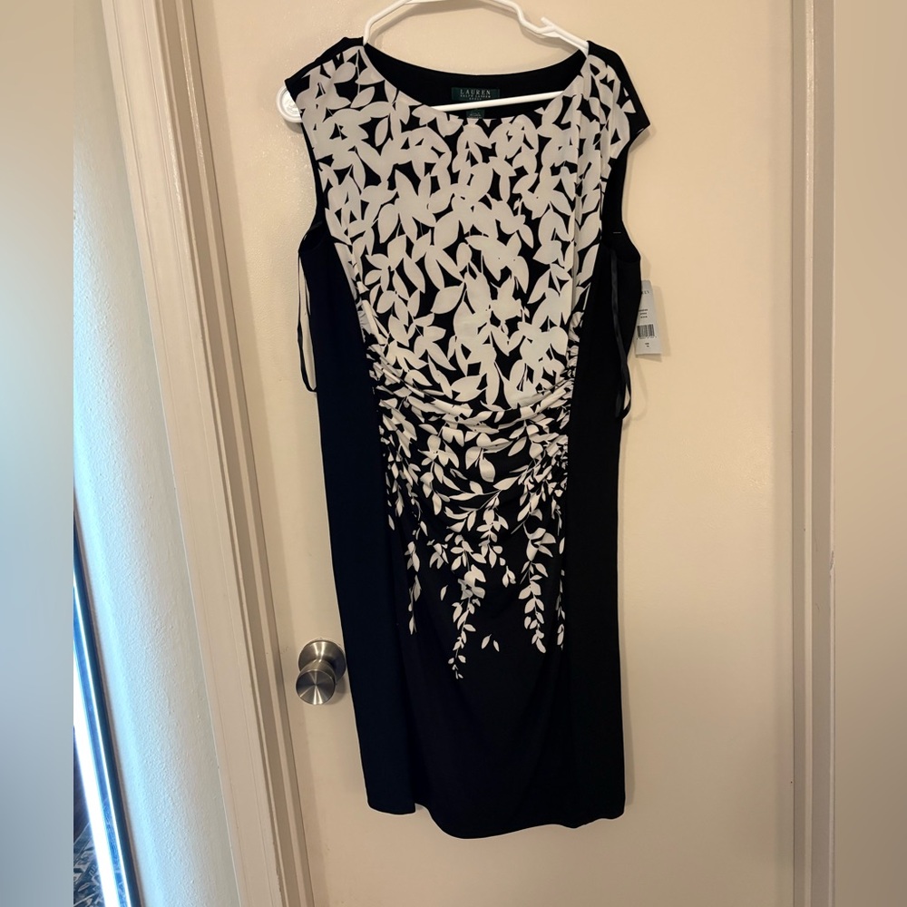Lauren Ralph Lauren Black and White Leaf Print knee length size 14 new nwt